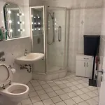 Fuer 13 Personen Mit Garten *