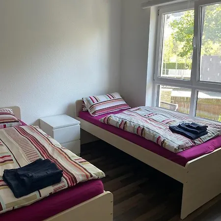 Fuer 13 Personen Mit Garten Hanower