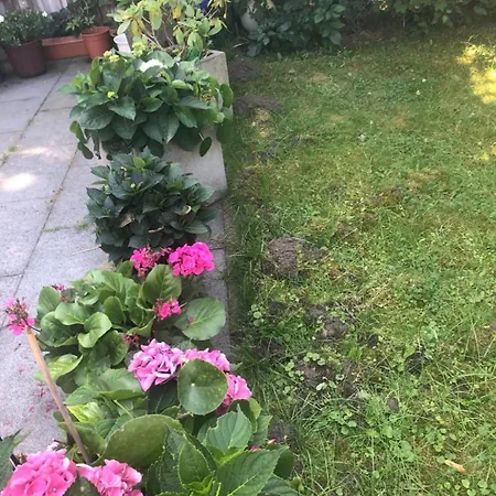 Fuer 13 Personen Mit Garten Dom wakacyjny *