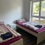 Fuer 13 Personen Mit Garten Hanovre